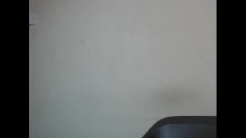 eatuupx online show from 12/21/24, 02:26