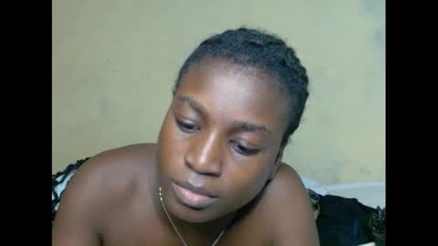 eatuupx online show from 03/06/25, 10:15