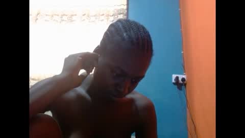 eatuupx online show from 09/30/25, 10:20