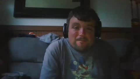 Snapshot of eazyb1991 chatting on 06/18/26, 01:06 Eazyb91 online show from 06/18/26, 01:06