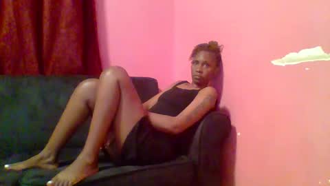 Snapshot of ebon_fantasy1 chatting on 05/18/26, 08:36 Ebon Fantasy1s online show from 05/18/26, 08:36