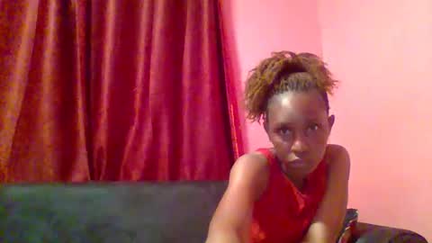 Snapshot of ebon_fantasy1 chatting on 06/07/26, 07:06 Ebon Fantasy1s online show from 06/07/26, 07:06