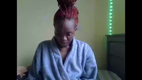 Snapshot of eboniana chatting on 05/12/26, 08:11 eboniana online show from 05/12/26, 08:11