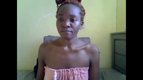 Snapshot of eboniana chatting on 06/09/26, 06:03 eboniana online show from 06/09/26, 06:03