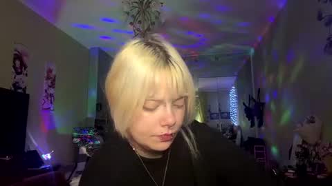 Snapshot of ebonidorset chatting on 07/12/26, 07:27 Luna online show from 07/12/26, 07:27