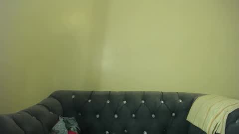 Snapshot of ebonie_sweetness chatting on 10/23/25, 06:39 Lola online show from 10/23/25, 06:39