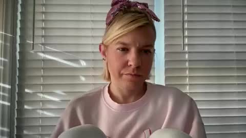 americnbarbie online show from 10/31/25, 12:50