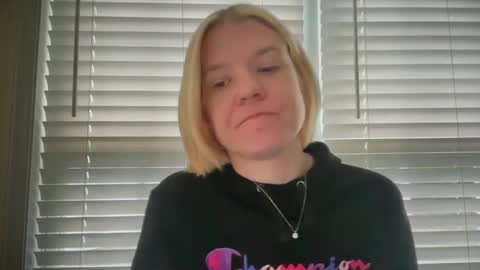 americnbarbie online show from 11/03/25, 01:45