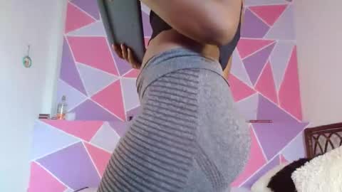 Snapshot of ebony_alika chatting on 02/01/25, 04:44 Alika Ashanti online show from 02/01/25, 04:44