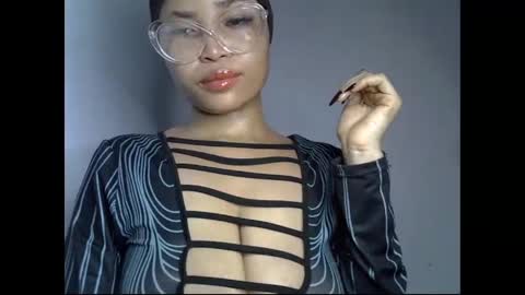 Snapshot of ebony_badgurl chatting on 05/23/26, 03:27 Ebony badgurl online show from 05/23/26, 03:27