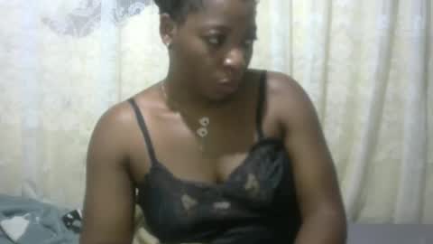 Snapshot of ebony_candy1998 chatting on 05/17/26, 08:01 ebony_candy1998 online show from 05/17/26, 08:01