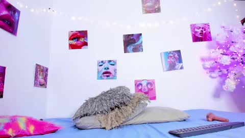 ebony_cute9 online show from 02/11/25, 08:20