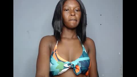 Snapshot of ebony_dark_melaninqueen chatting on 09/17/25, 09:22 vicky online show from 09/17/25, 09:22