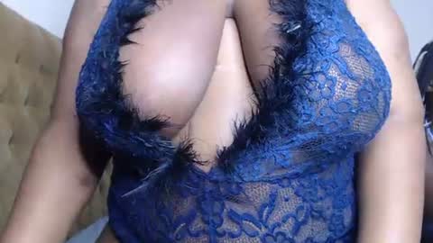 Snapshot of ebony_doll5 chatting on 07/09/26, 04:55 ebony_doll5 online show from 07/09/26, 04:55