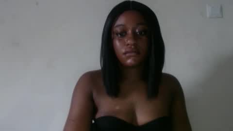Snapshot of ebony_fatass chatting on 09/29/25, 07:02 Ella online show from 09/29/25, 07:02