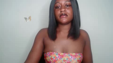 Snapshot of ebony_fatass chatting on 10/05/25, 03:10 Ella online show from 10/05/25, 03:10