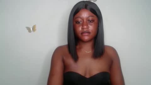 Snapshot of ebony_fatass chatting on 10/07/25, 11:35 Ella online show from 10/07/25, 11:35