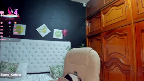 ebony_katterin online show from 04/01/26, 11:11