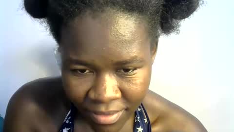 ebony_lynne online show from 05/01/26, 08:19