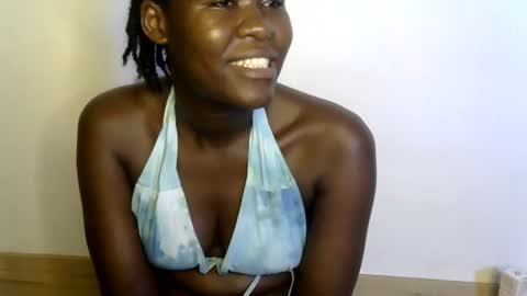 Snapshot of ebony_lynne chatting on 06/13/26, 09:57 ebony_lynne online show from 06/13/26, 09:57