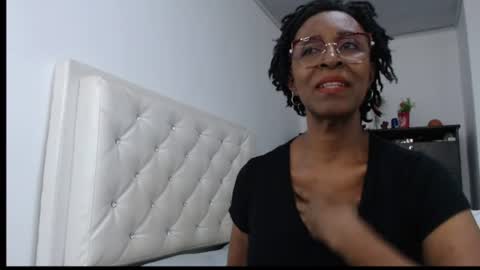 Snapshot of ebony_m1lf chatting on 06/19/26, 09:51 judy online show from 06/19/26, 09:51