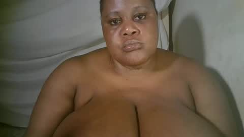 ebony_magixs online show from 04/19/26, 06:21