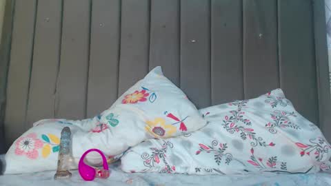 EBONY PETITE online show from 03/01/25, 06:35