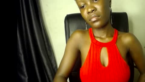Snapshot of ebony_petitegirl chatting on 07/17/26, 09:52 Lilly online show from 07/17/26, 09:52
