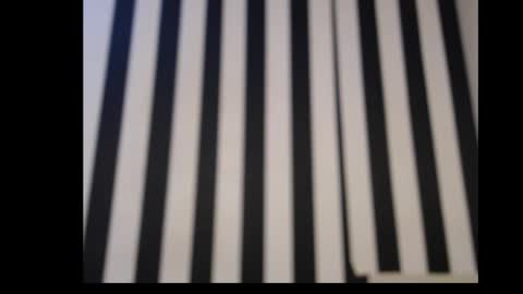 Ella online show from 10/07/25, 02:14