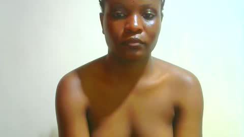 Snapshot of ebony_shan_ chatting on 10/26/25, 01:55 Shanny online show from 10/26/25, 01:55