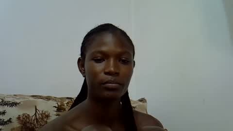 ebony_slim2001 online show from 10/19/25, 01:50
