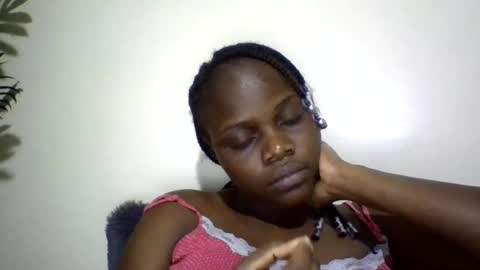 Snapshot of ebony_tasha chatting on 06/23/26, 06:39 tasha online show from 06/23/26, 06:39