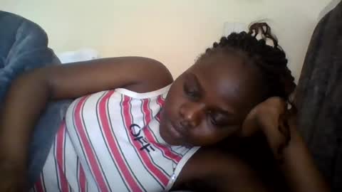 Snapshot of ebony_tasha chatting on 07/16/26, 05:35 tasha online show from 07/16/26, 05:35