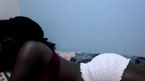 ebonybloom01 online show from 11/13/25, 12:26