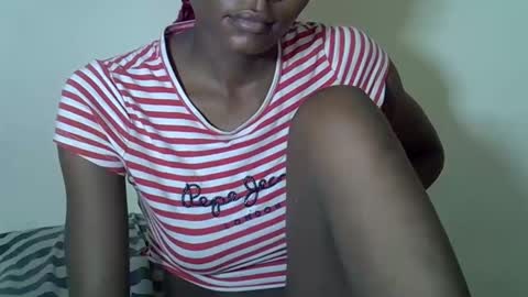 Snapshot of ebonycutegal4 chatting on 11/18/25, 09:30 MELLEN online show from 11/18/25, 09:30
