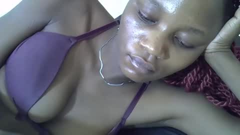 Snapshot of ebonycutegal4 chatting on 11/26/25, 11:44 MELLEN online show from 11/26/25, 11:44