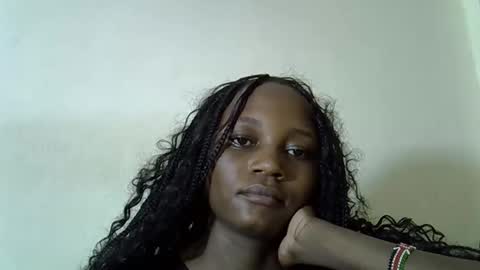 Snapshot of ebonycutegal4 chatting on 12/17/25, 07:03 MELLEN online show from 12/17/25, 07:03