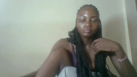 Snapshot of ebonycutegal4 chatting on 06/05/26, 07:03 MELLEN online show from 06/05/26, 07:03