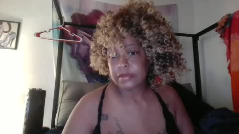 Snapshot of ebonydezire00 chatting on 07/05/26, 03:02 ebonydezire00 online show from 07/05/26, 03:02