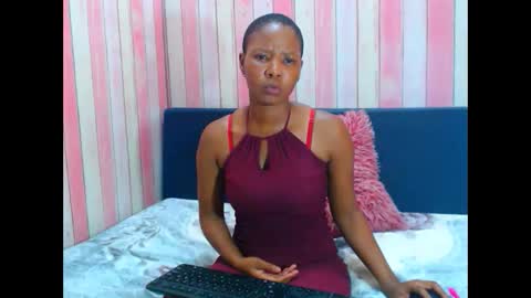 Snapshot of ebonyfirexx4u chatting on 01/12/26, 01:49 ebonyfirexx4u online show from 01/12/26, 01:49