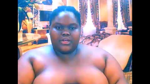 ebonyhotbuns4u2luv online show from 01/12/26, 10:42