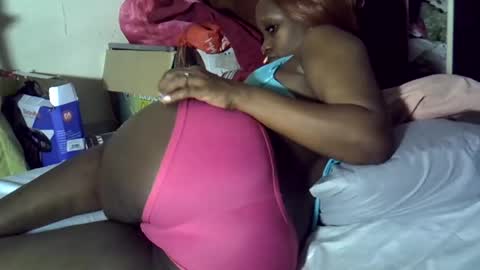 Snapshot of ebonykiki chatting on 06/18/26, 08:14 ebonykiki online show from 06/18/26, 08:14