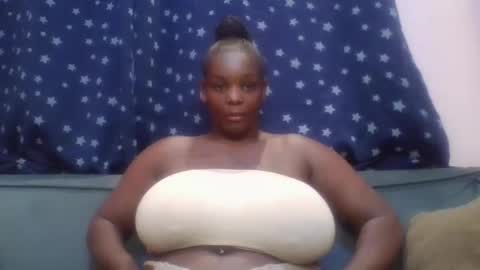 Snapshot of ebonymayahh chatting on 05/02/26, 01:16 ebonymayahh online show from 05/02/26, 01:16