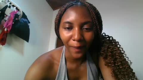 Snapshot of ebonyslut09 chatting on 06/26/26, 04:44 ebonyslut09 online show from 06/26/26, 04:44