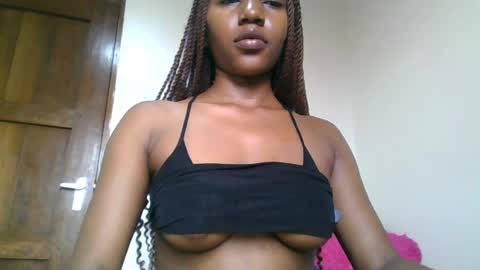 Snapshot of ebonyslut09 chatting on 07/14/26, 10:21 ebonyslut09 online show from 07/14/26, 10:21
