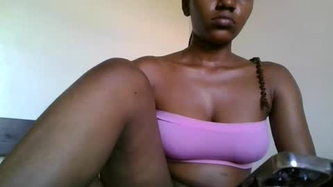 Snapshot of ebonyslut09 chatting on 07/26/26, 01:29 ebonyslut09 online show from 07/26/26, 01:29