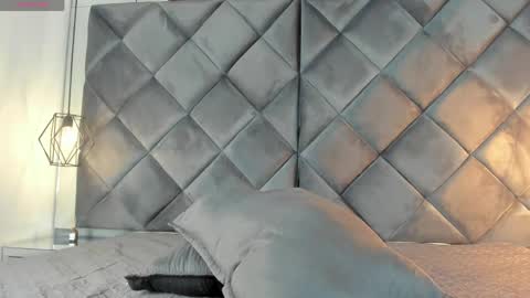 ebonyx40 online show from 04/23/26, 11:09