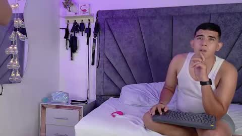 Blake and Jess online show from 04/25/26, 08:28