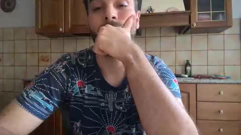 Snapshot of ector_prize chatting on 11/16/25, 01:28 ET87 online show from 11/16/25, 01:28