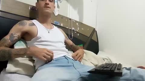 Snapshot of ed_big_cock chatting on 10/21/25, 06:08 Edd Gallego online show from 10/21/25, 06:08